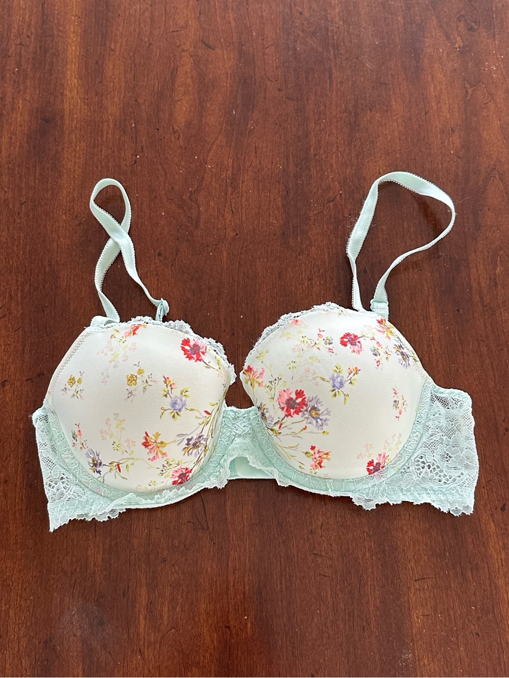 Victoria's Secret Mint & Cream Floral Lace Push-Up Bra